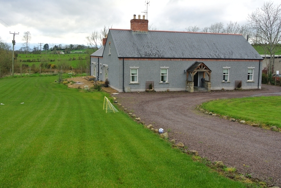 12 Causanagh Road, Loughgall, Co Armagh, BT61 8PR